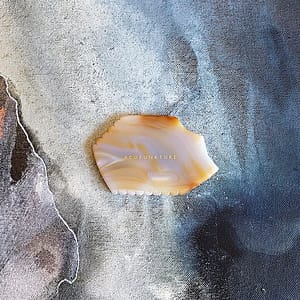 acufunkture-gray-agate-gua-sha-01-2047x2560